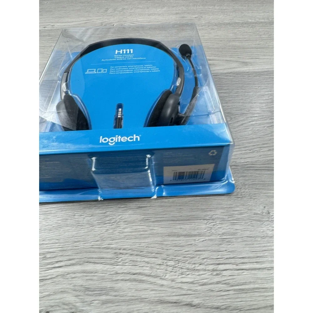 Logitech H111 Wired Headset Stereo Headphones with Noise Cancelling Microphone
